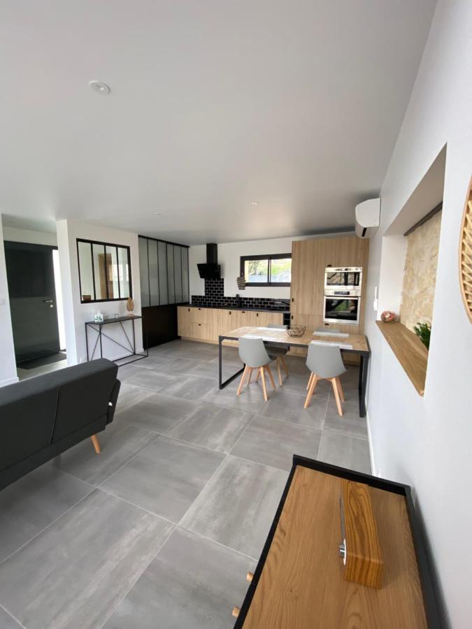 Magnifique Grange Avec Spa / Love Room Saint-Andre-de-Cubzac Exterior photo