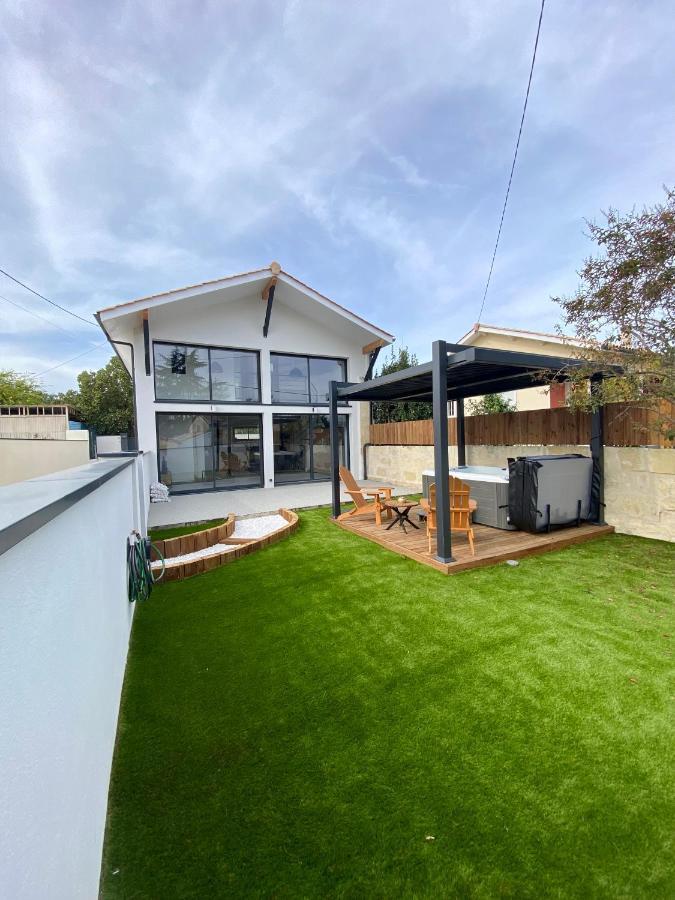 Magnifique Grange Avec Spa / Love Room Saint-Andre-de-Cubzac Exterior photo